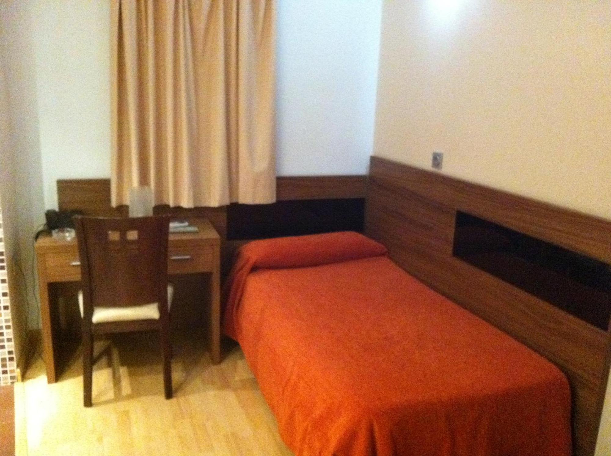 Hotel El Cruce Moraleda Moraleda De Zafayona Exteriör bild