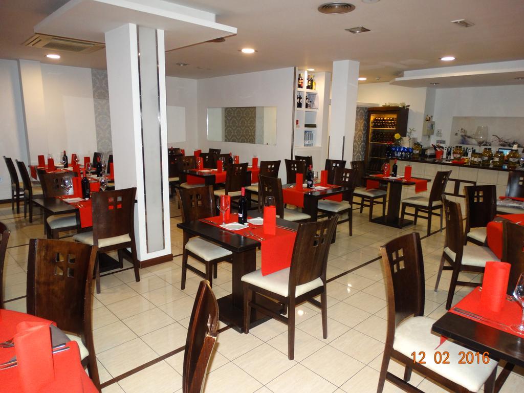 Hotel El Cruce Moraleda Moraleda De Zafayona Exteriör bild